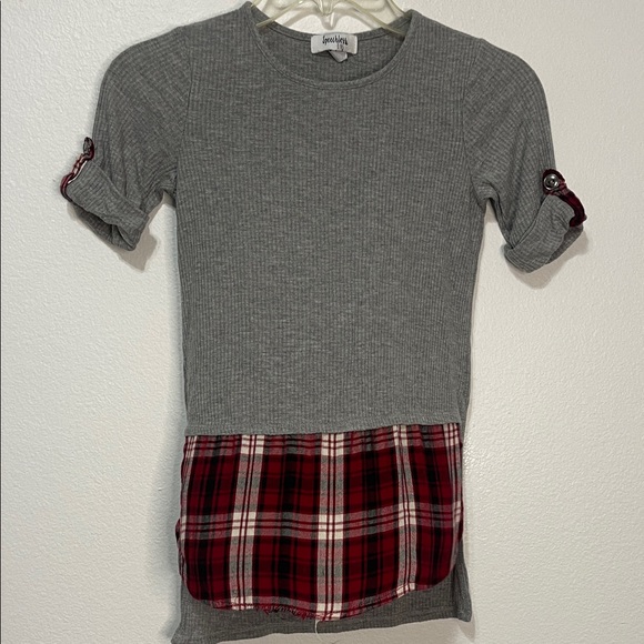 Speechless Gray Tee with Red Plaid Detail Size Small Free with  $15 Purchase - Picture 1 of 3